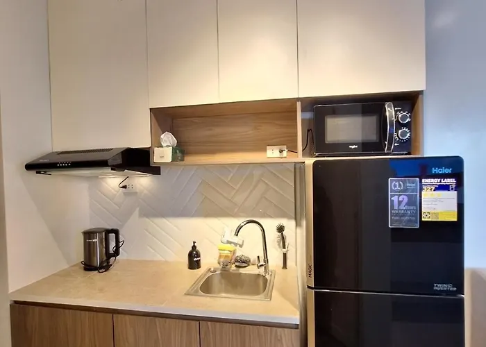 Sky Lux By Elnora At Victoria Sports Tower Kamuning Edsa Southbound Bed & Breakfast Manila