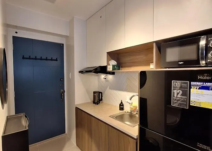 Bed & Breakfast Sky Lux By Elnora At Victoria Sports Tower Kamuning Edsa Southbound 3*