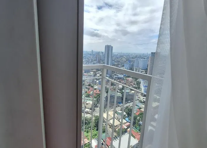Sky Lux By Elnora At Victoria Sports Tower Kamuning Edsa Southbound 3* Manila
